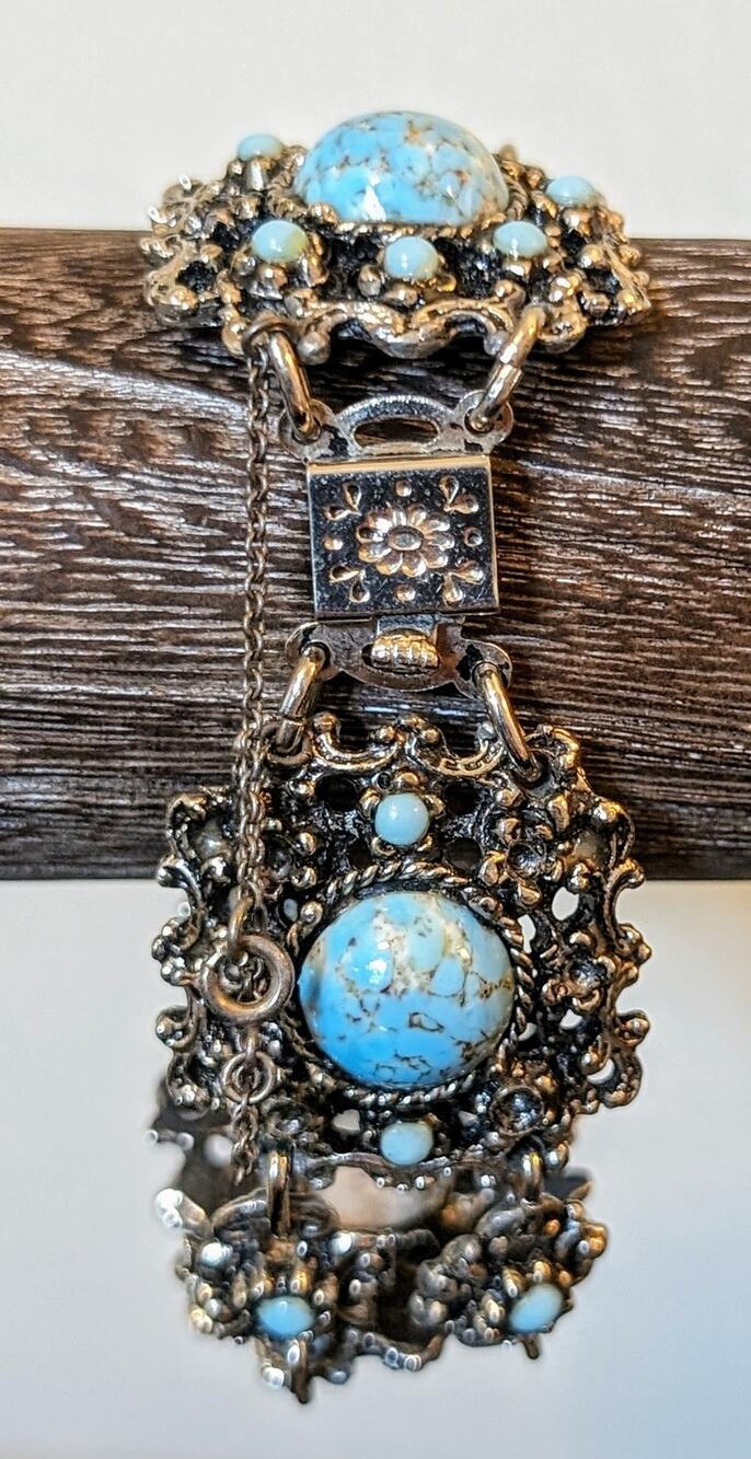 VTG Made in England Blue Stone or Glass Bead Filigree Safety Chain 7" Bracelet